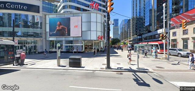 Larawan ng 256 Young Street sa Winnipeg, Manitoba