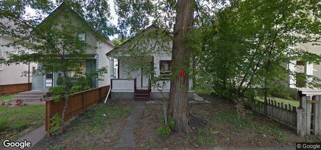Larawan ng 301 Langside Street sa Winnipeg, Manitoba