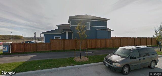 Larawan ng 2 Atlas Crescent sa Winnipeg, Manitoba