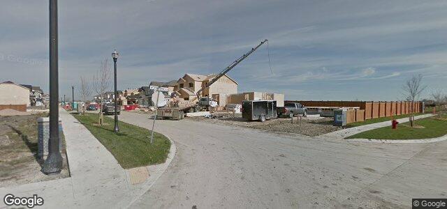 Larawan ng 207 Phoenix Way sa Winnipeg, Manitoba