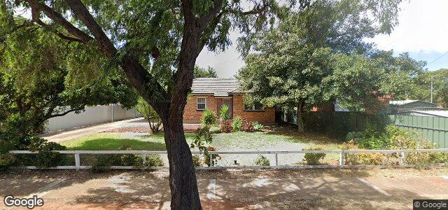 Larawan ng 10 Atkinson Road sa Winnipeg, Manitoba