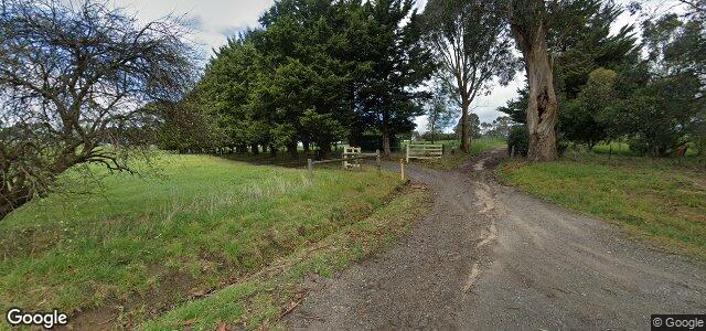 Larawan ng 111 Hammond Road sa Winnipeg, Manitoba