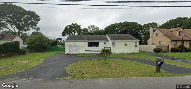 Larawan ng 112 Hammond Road sa Winnipeg, Manitoba