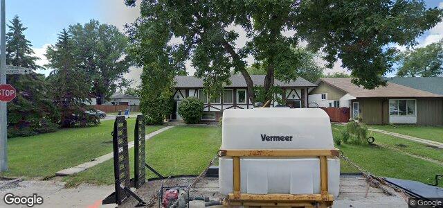 Larawan ng 122 Harwood Crescent sa Winnipeg, Manitoba