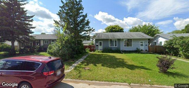 Larawan ng 16 Evenwood Crescent sa Winnipeg, Manitoba