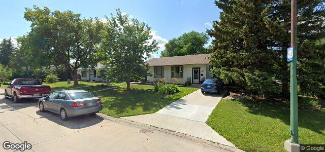 Larawan ng 2 Evenwood Crescent sa Winnipeg, Manitoba