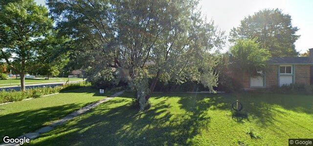 Larawan ng 2 Farnley Place sa Winnipeg, Manitoba