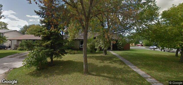 Larawan ng 2 Mosswood Place sa Winnipeg, Manitoba