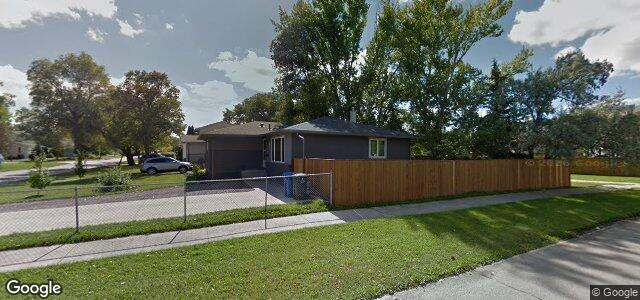 Larawan ng 2 Sandham Crescent sa Winnipeg, Manitoba