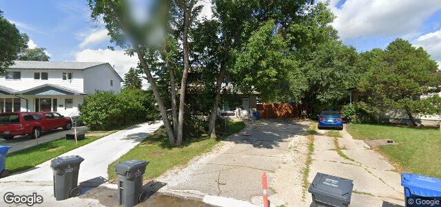 Larawan ng 23 Harwood Crescent sa Winnipeg, Manitoba