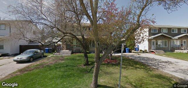Larawan ng 28 Dellwood Crescent sa Winnipeg, Manitoba