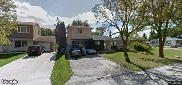 Larawan ng 30 Eager Crescent sa Winnipeg, Manitoba