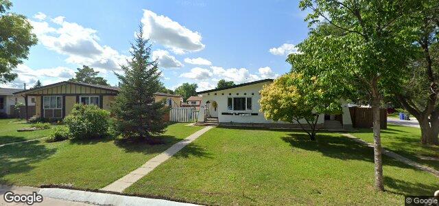 Larawan ng 34 Harwood Crescent sa Winnipeg, Manitoba