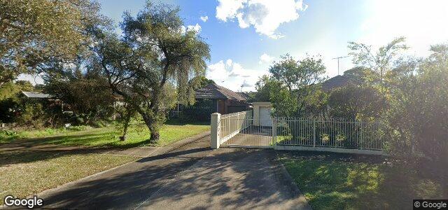 Larawan ng 35 Fitzgerald Crescent sa Winnipeg, Manitoba