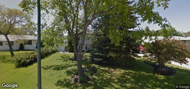 Larawan ng 46 Fitzgerald Crescent sa Winnipeg, Manitoba