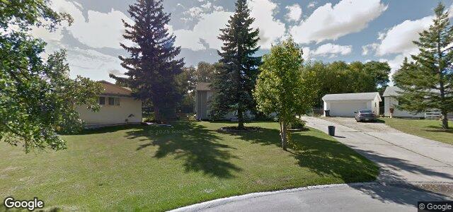 Larawan ng 54 Fitzgerald Crescent sa Winnipeg, Manitoba