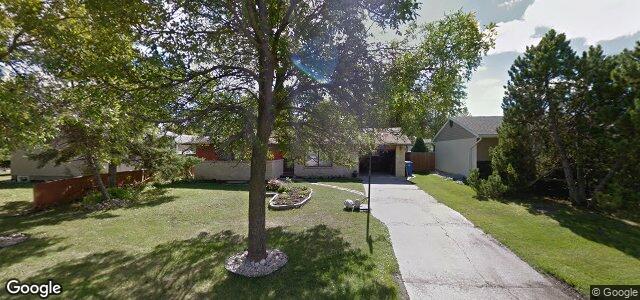 Larawan ng 66 Fitzgerald Crescent sa Winnipeg, Manitoba