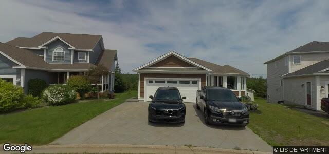 Photo of 8 Peppertree Place in Winnipeg, Manitoba