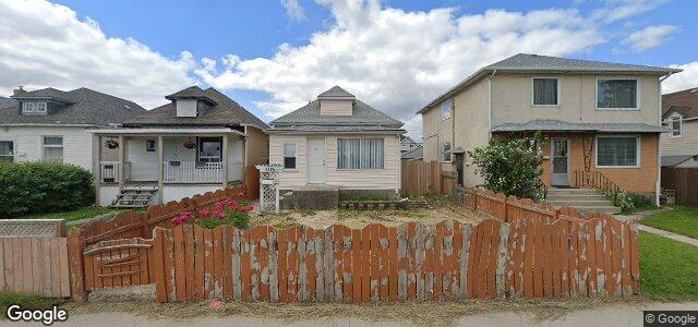 Larawan ng 1116 Logan Avenue sa Winnipeg, Manitoba