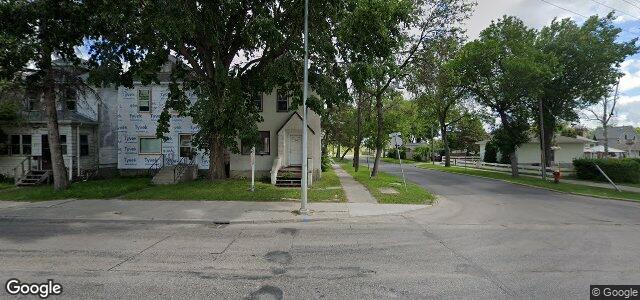 Larawan ng 1313 Logan Avenue sa Winnipeg, Manitoba