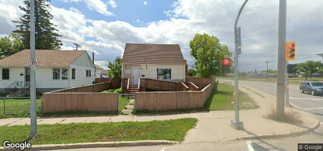 Larawan ng 1328 Alexander Avenue sa Winnipeg, Manitoba