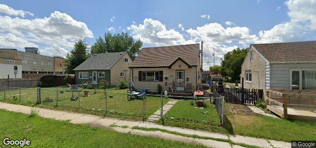 Larawan ng 1332 Winnipeg Avenue W sa Winnipeg, Manitoba