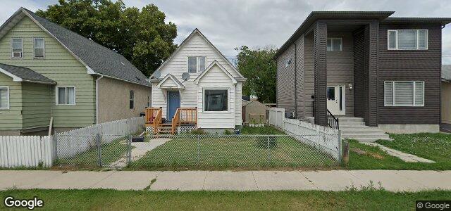 Photo of 1407 Pacific Avenue W in Winnipeg, Manitoba