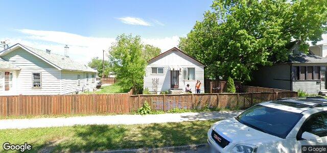 Larawan ng 1421 Elgin Avenue W sa Winnipeg, Manitoba