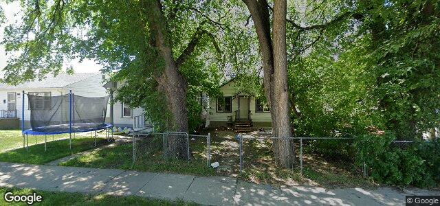 Larawan ng 1426 Elgin Avenue W sa Winnipeg, Manitoba