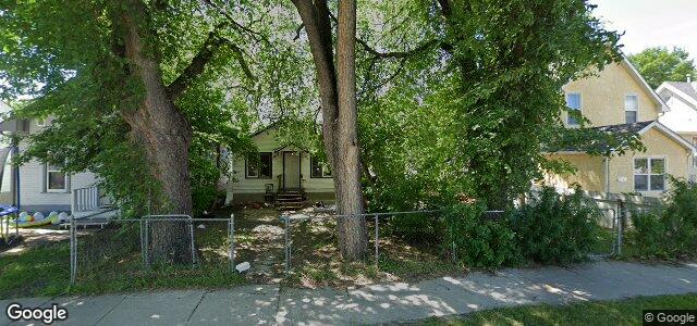 Larawan ng 1428 Elgin Avenue W sa Winnipeg, Manitoba