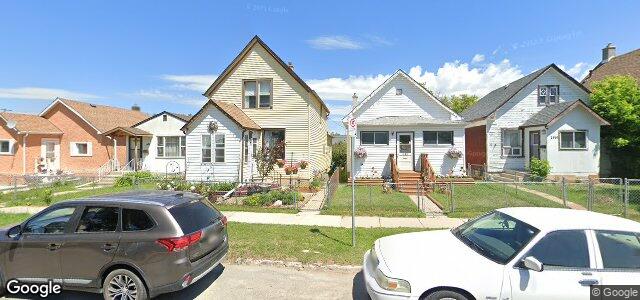 Larawan ng 1465 Elgin Avenue W sa Winnipeg, Manitoba