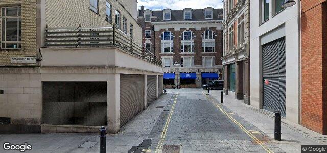 Larawan ng 15 Vine Street sa Winnipeg, Manitoba