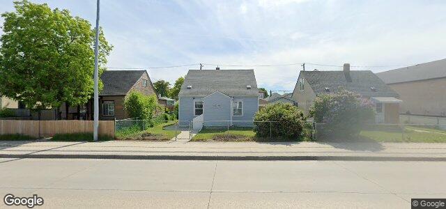 Photo of 1546 Logan Avenue in Winnipeg, Manitoba