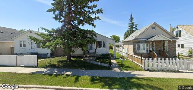 Larawan ng 1566 Roy Avenue sa Winnipeg, Manitoba