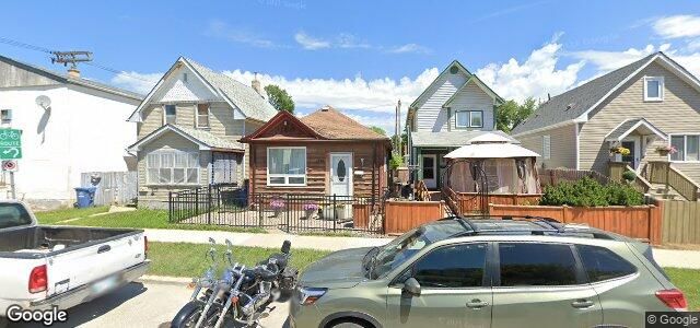 Larawan ng 1571 Alexander Avenue sa Winnipeg, Manitoba