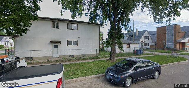 Larawan ng 1587 Ross Avenue W sa Winnipeg, Manitoba