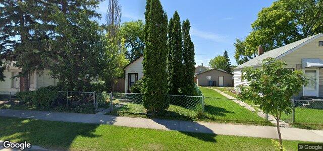 Larawan ng 1596 Roy Avenue sa Winnipeg, Manitoba