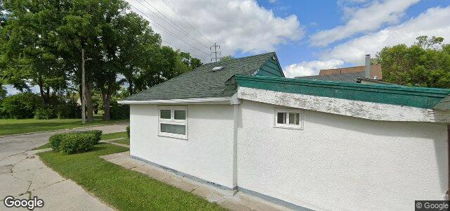 Larawan ng 2015 Gallagher Avenue sa Winnipeg, Manitoba