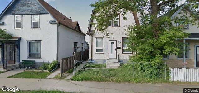 Larawan ng 2220 Gallagher Avenue sa Winnipeg, Manitoba