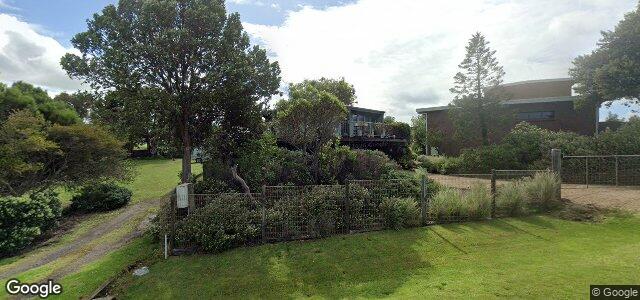 Larawan ng 1 Connor Place sa Winnipeg, Manitoba