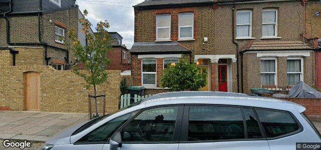 Larawan ng 1 Thackeray Avenue sa Winnipeg, Manitoba