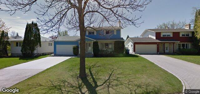 Larawan ng 10 Robert Service Bay sa Winnipeg, Manitoba