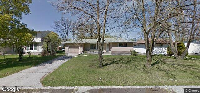 Photo of 104 Addison Crescent in Winnipeg, Manitoba