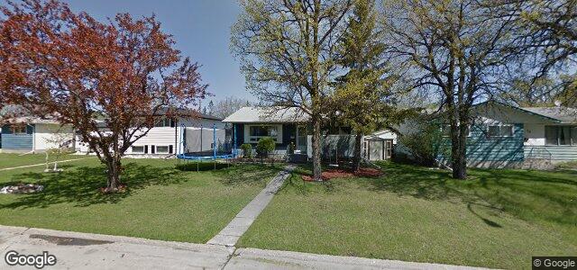 Larawan ng 11 Belcourt Bay sa Winnipeg, Manitoba