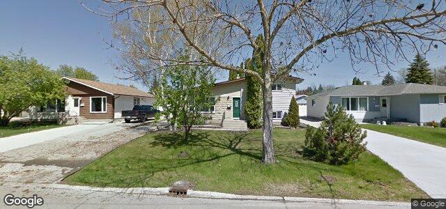Larawan ng 111 Wordsworth Way sa Winnipeg, Manitoba