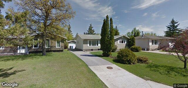 Larawan ng 118 Whitegates Crescent sa Winnipeg, Manitoba