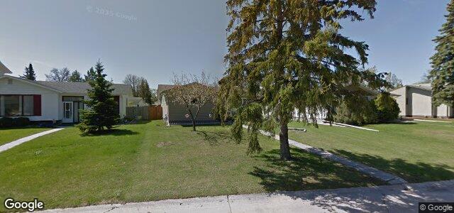 Larawan ng 119 Whitegates Crescent sa Winnipeg, Manitoba