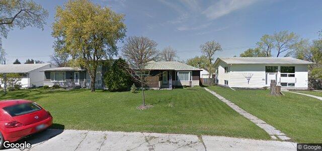 Larawan ng 128 Addison Crescent sa Winnipeg, Manitoba