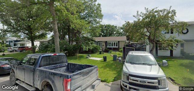 Larawan ng 129 Dickens Drive sa Winnipeg, Manitoba