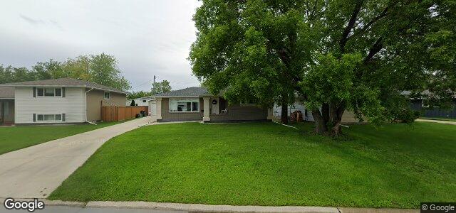 Larawan ng 13 Peary Crescent sa Winnipeg, Manitoba